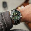 AVI-8 Hawker Hurricane Carey Dual Time Merville Green Dial Quartz AV-4088-02 herrklocka